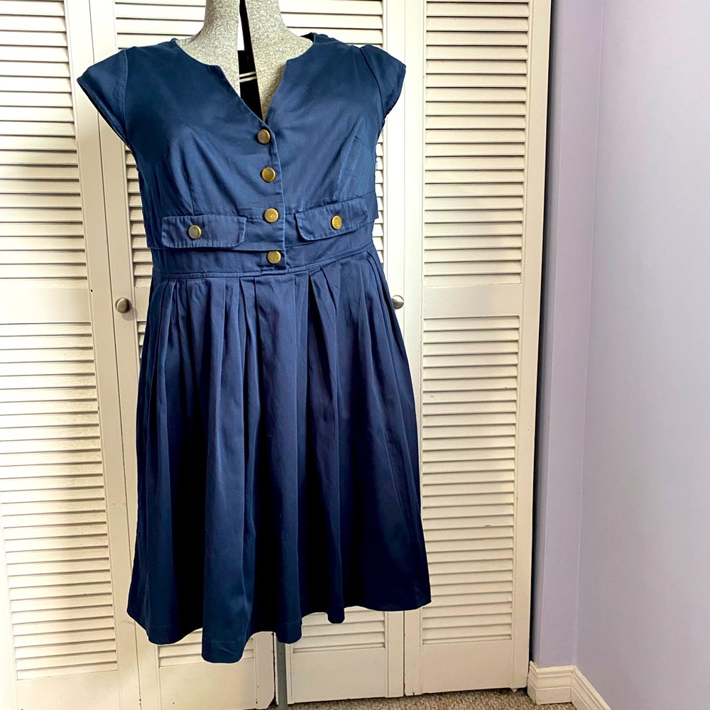 Eshakti  cotton dress navy with side zip.